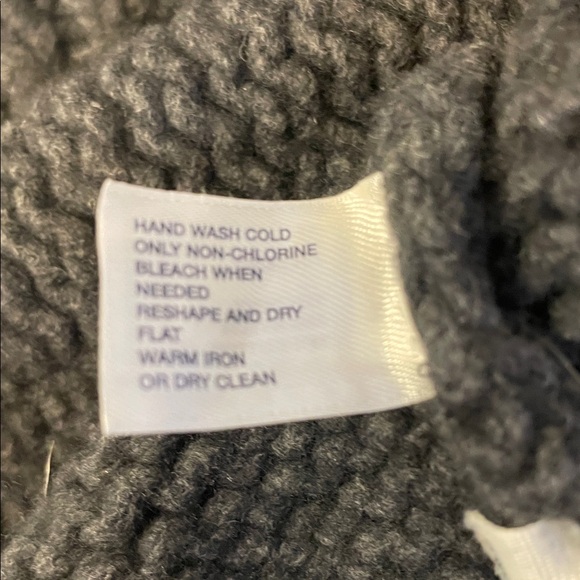 GAP Hand Knit Cardigan Sweater Full Zip Wool Blend Snowflake Fair Isle - Picture 4 of 5